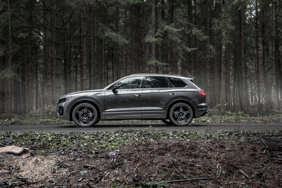  Volkswagen Touareg V8 TDI R-Line by ABT 2019 года  (фото 9 из 10)